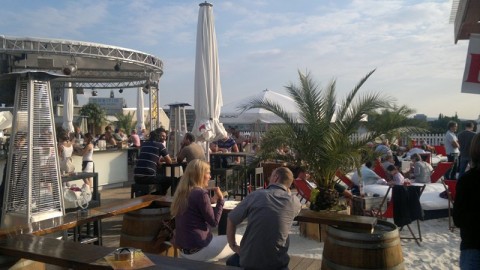 Strandbar auf hannoverschem Parkhaus