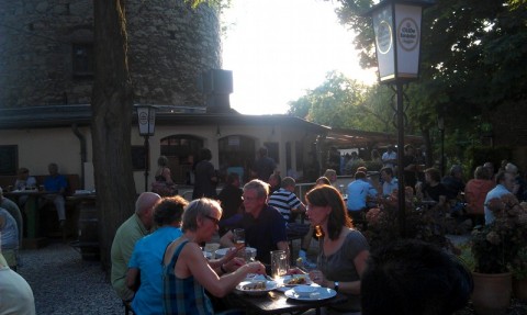 Lauschiger Biergarten