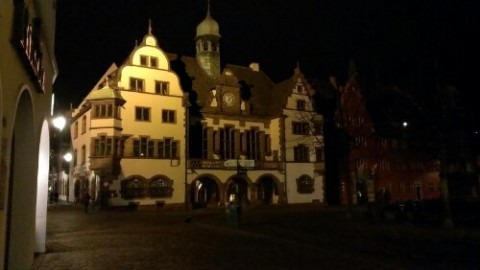 Freiburger Altstadt bei Nacht