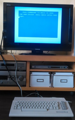 Mein C64 am LCD Fernseher