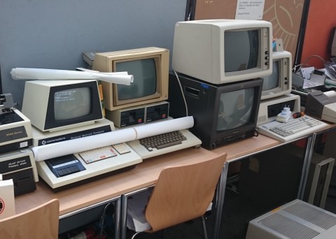 Meilensteine: Commodore PET 2001, Apple ][, IBM XT