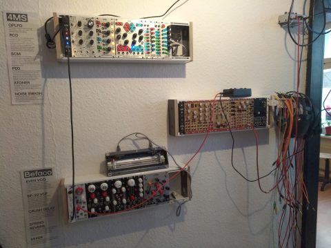 Einrichtungstipp: Modulare Wandsynthesizer