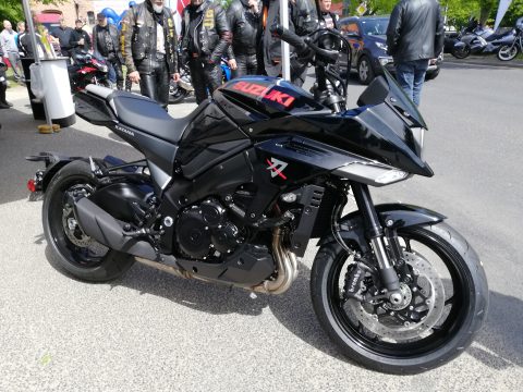 Katana Black - das Motorrad von Darth Vader?